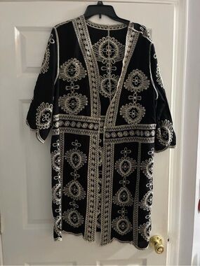Stunning Black Embroidered V-Neck Women's Long Duster OS